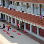 Esplendid فندق بلانيس