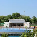 فندق Esplendid
