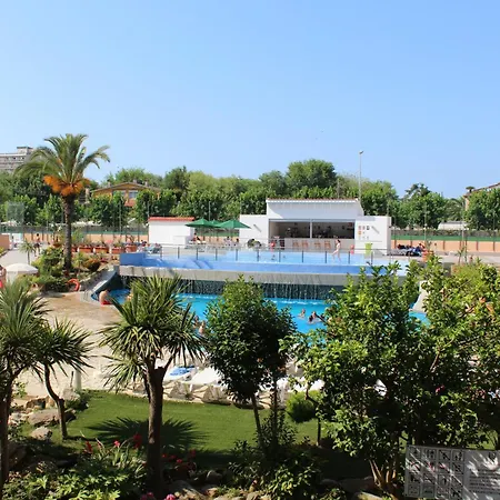 Отель Esplendid Бланес